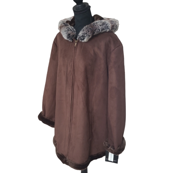 Fleet Street Jackets & Blazers - Vintage NWT Fleet Street women's hooded faux fur shearling coat 2X, new
